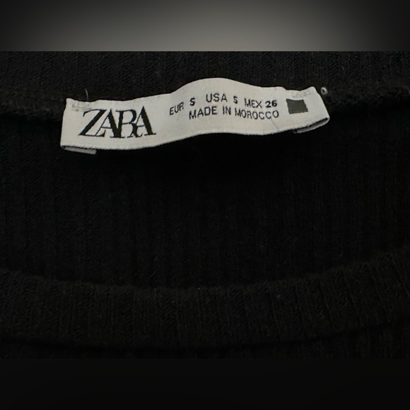 Zara: Women’s Short Sleeve Ruffle Top- Size Small - Picture 6 of 8